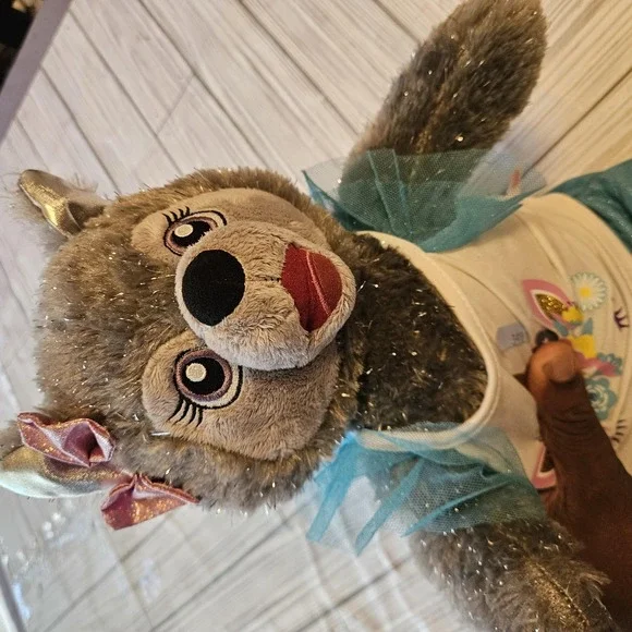 Great‎ Wolf Lodge Violet the Wolf Plush Stuffed Animal with Outfit 6th Birthday - Picture 5 of 7